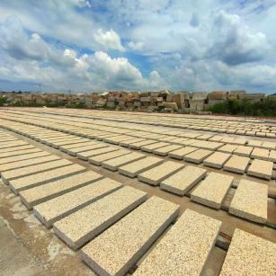 定西 黄金麻荔枝面花岗岩石材地铺石防护中