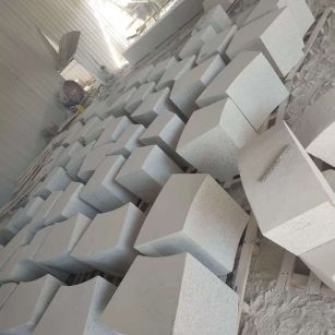 定西 白麻花岗岩异形坐凳