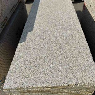 定西 黄金麻花岗岩荔枝面毛板，半成品