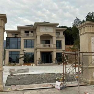 定西 黄金麻花岗岩别墅雕花外墙干挂配上门口雕花罗马柱