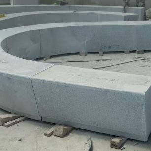 定西 芝麻白花岗岩光面弧形坐凳