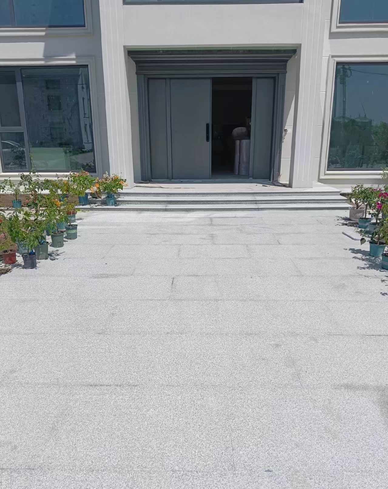 定西 芝麻白花岗岩地铺石地面铺装