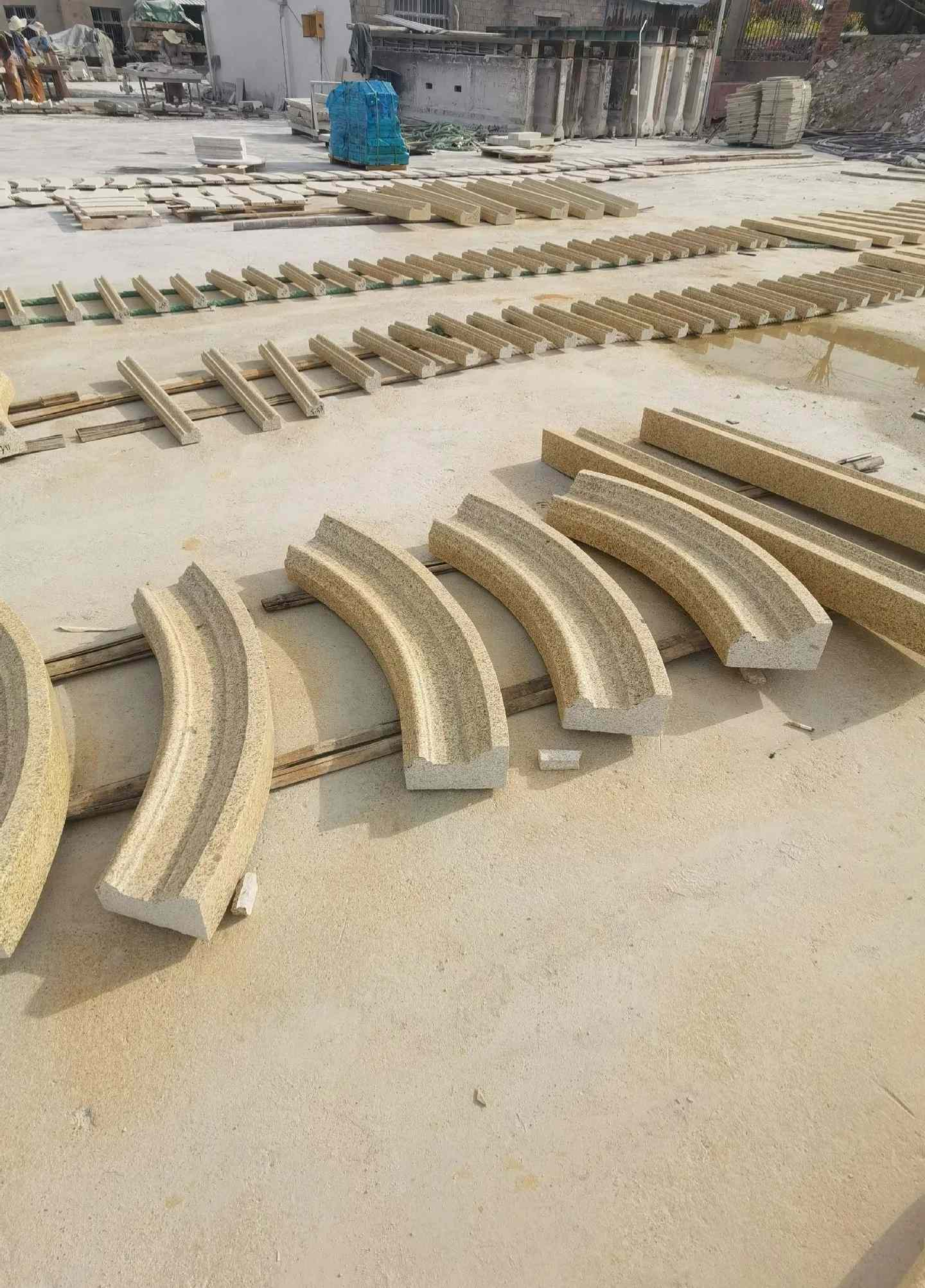 定西 黄金麻花岗岩别墅线条