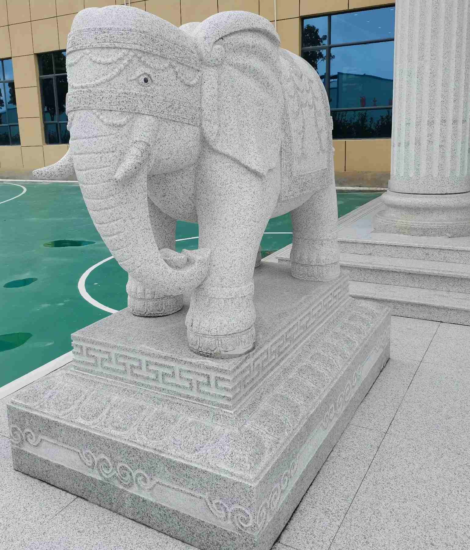 定西 白麻花岗岩动物异形石雕-大象