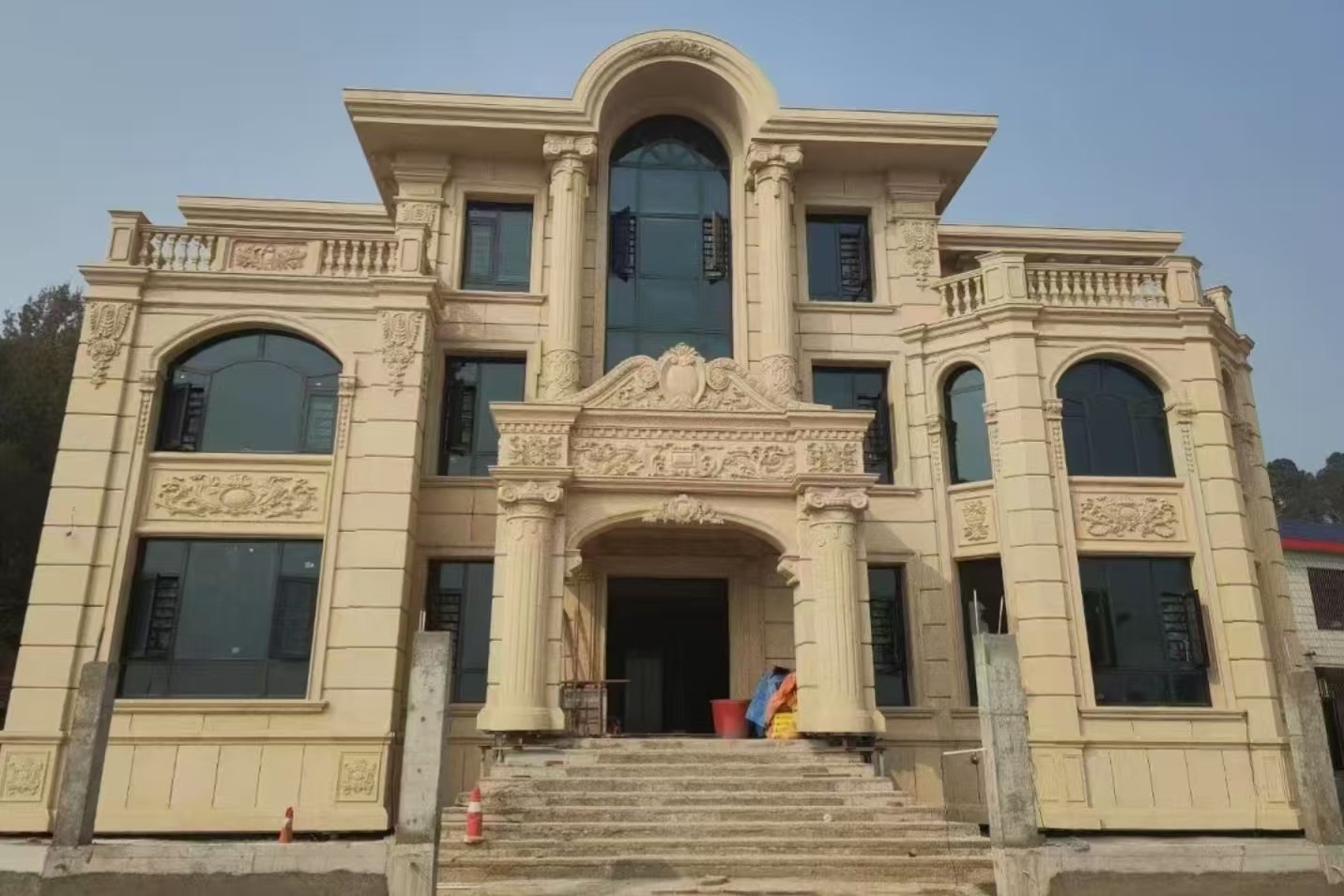 定西 黄金麻花岗岩别墅外墙干挂