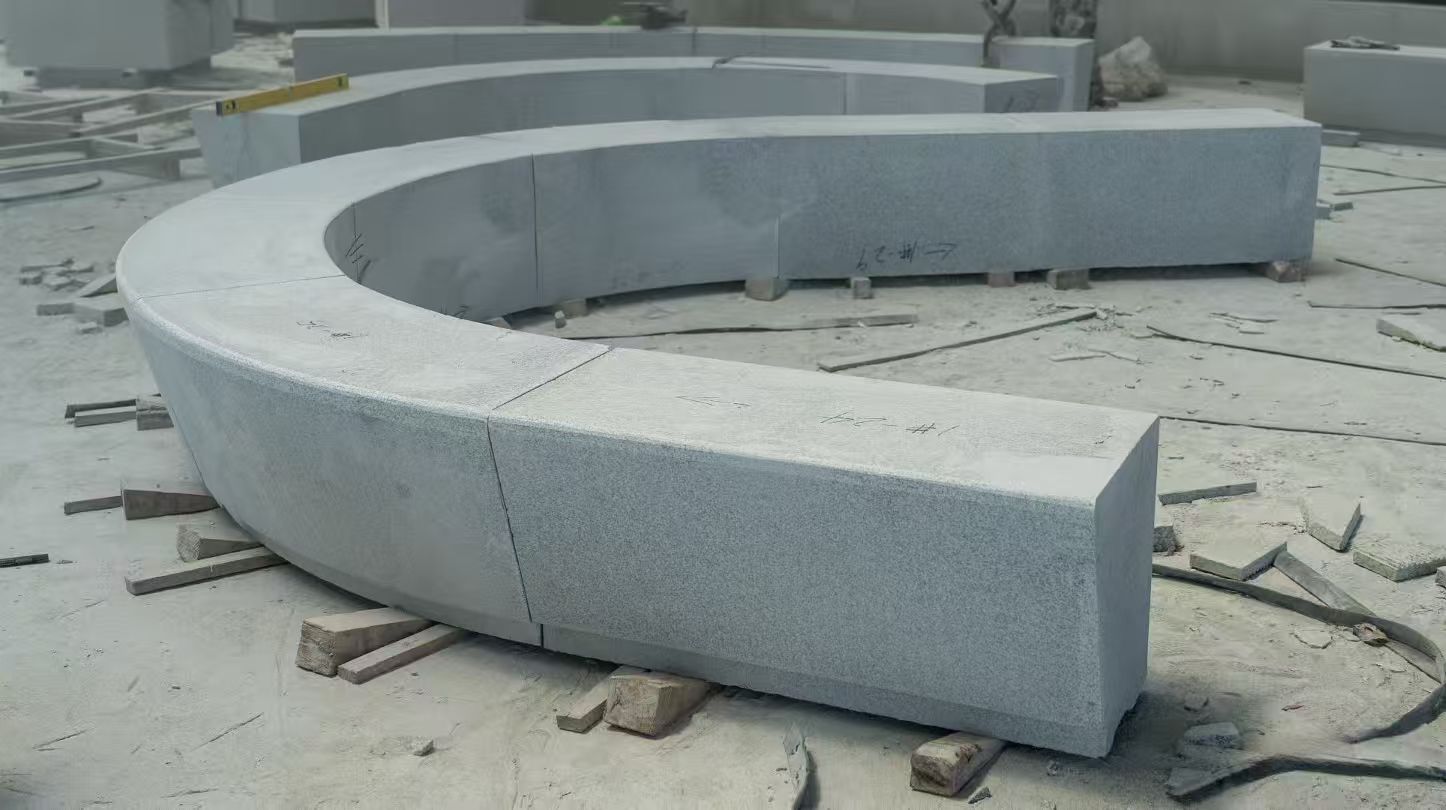 定西 芝麻白花岗岩光面弧形坐凳
