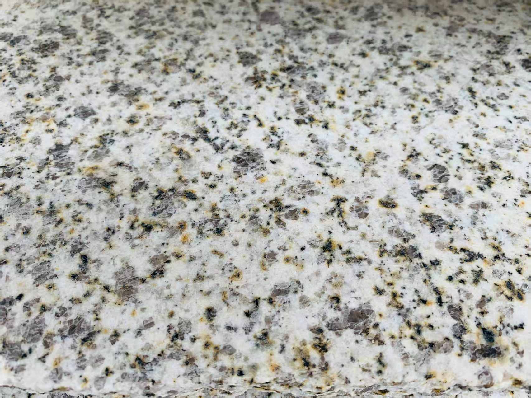 定西 黄金麻花岗岩石材浅黄光面