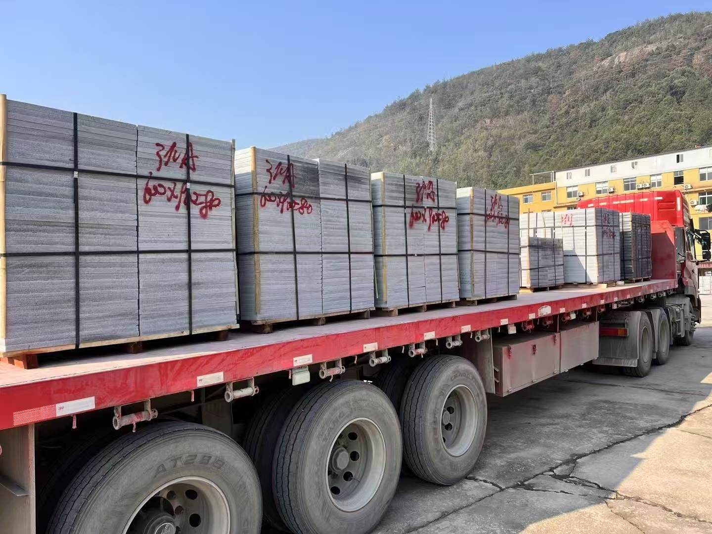 定西 芝麻灰地铺石出货日常