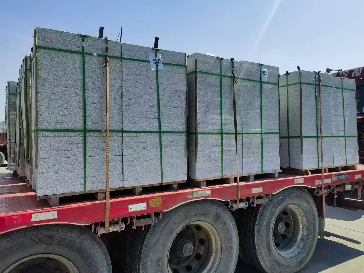 定西芝麻白花岗岩出货日常地铺石