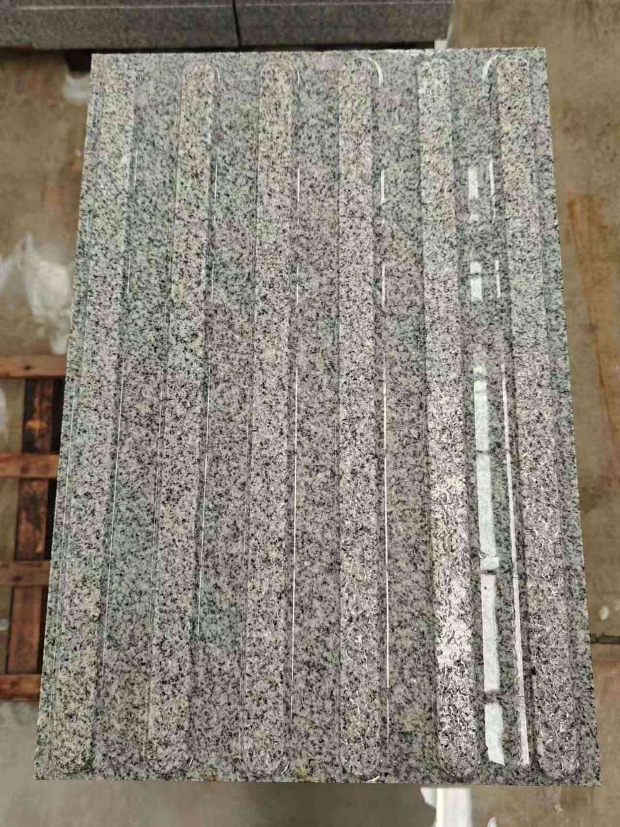 定西 芝麻白花岗岩荔枝面雕刻盲道，盲条