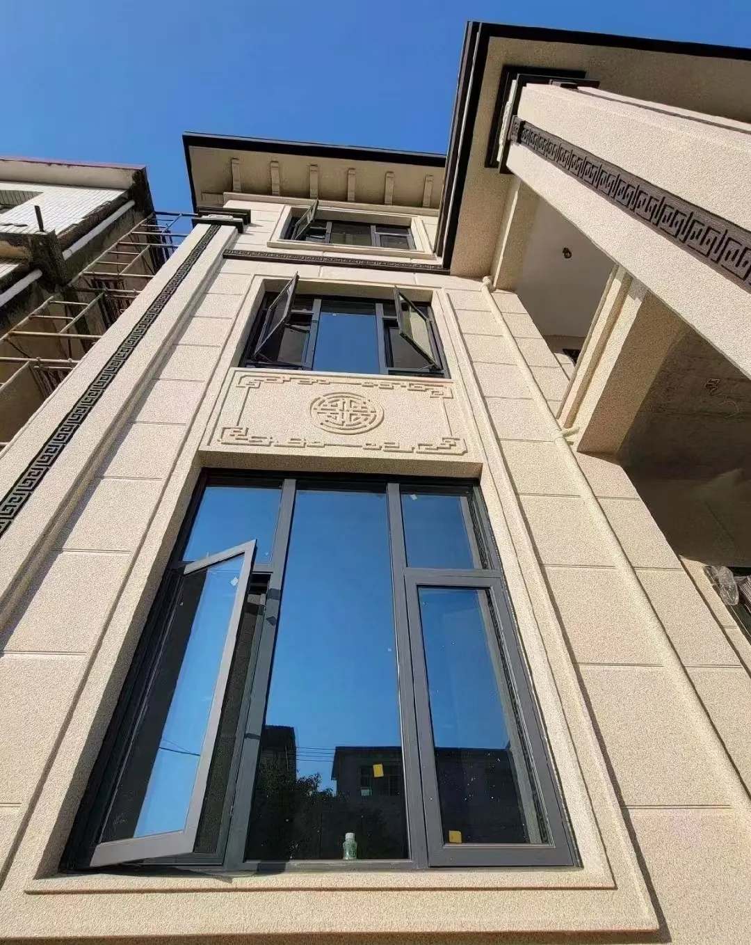 定西 黄金麻荔枝面别墅外墙干挂效果展示