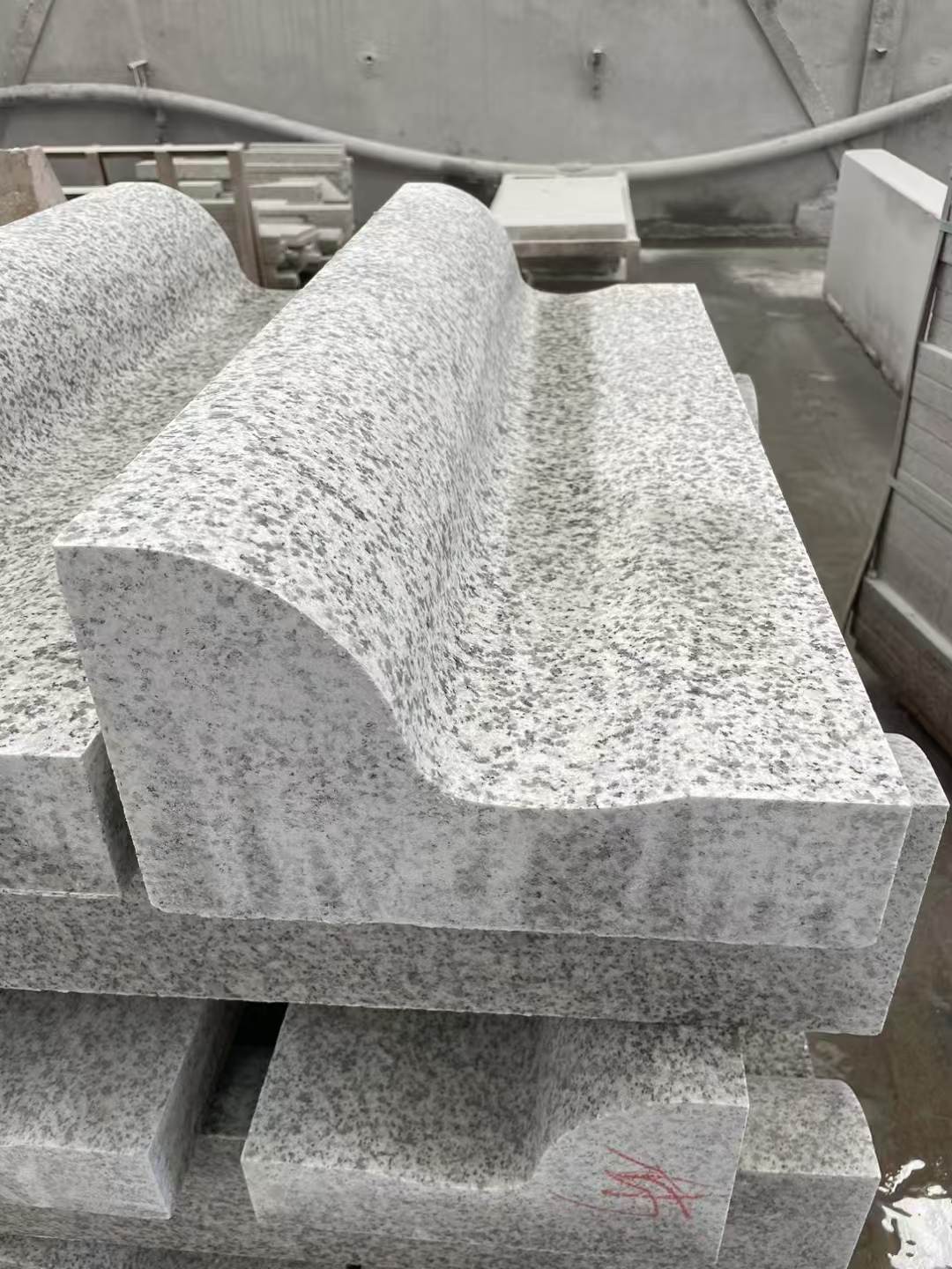 定西 白麻花岗岩S型路沿石，路侧石，马路牙子等